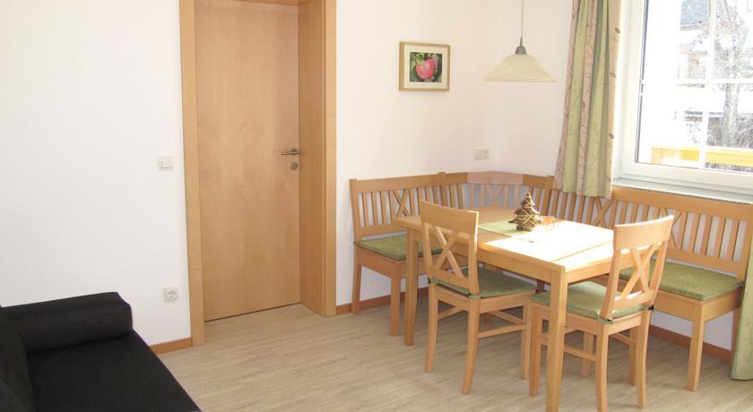 Haus Ofner Am Kreischberg Panzió Sankt Georgen ob Murau Szoba fotó