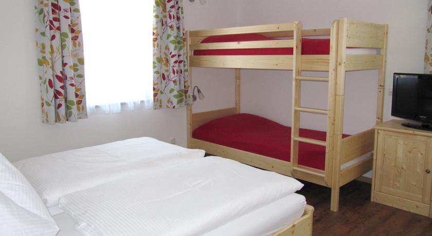 Haus Ofner Am Kreischberg Panzió Sankt Georgen ob Murau Szoba fotó